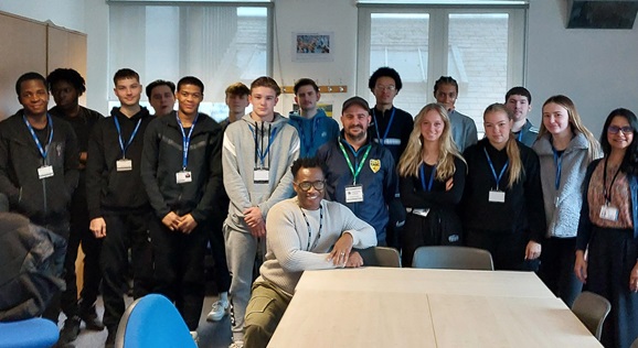 Industry Speaker Visits Sports Students